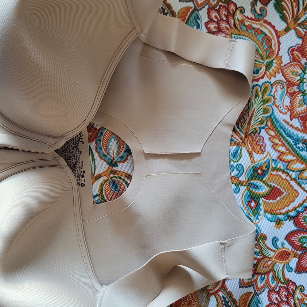 Bali Soft Beige Front-Closure Bra - Picture 9 of 9